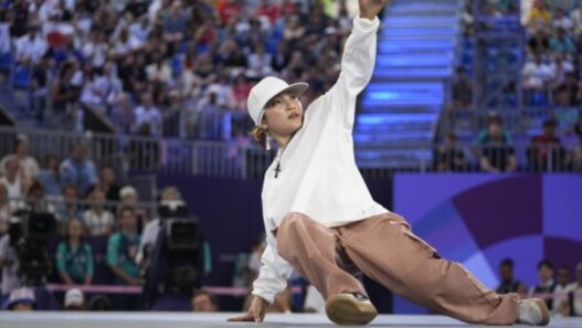 B-Girl Ami Strikes Gold for Japan