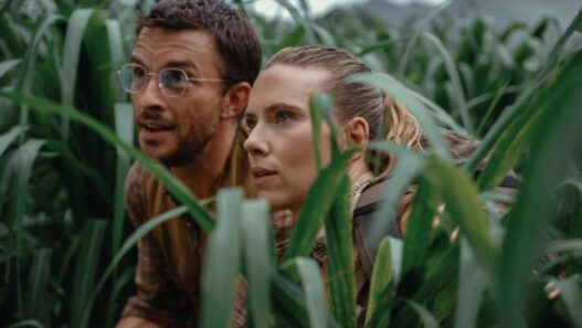 'Jurassic World Rebirth': Scarlett Johansson and Jonathan Bailey Join Dinosaur Franchise image